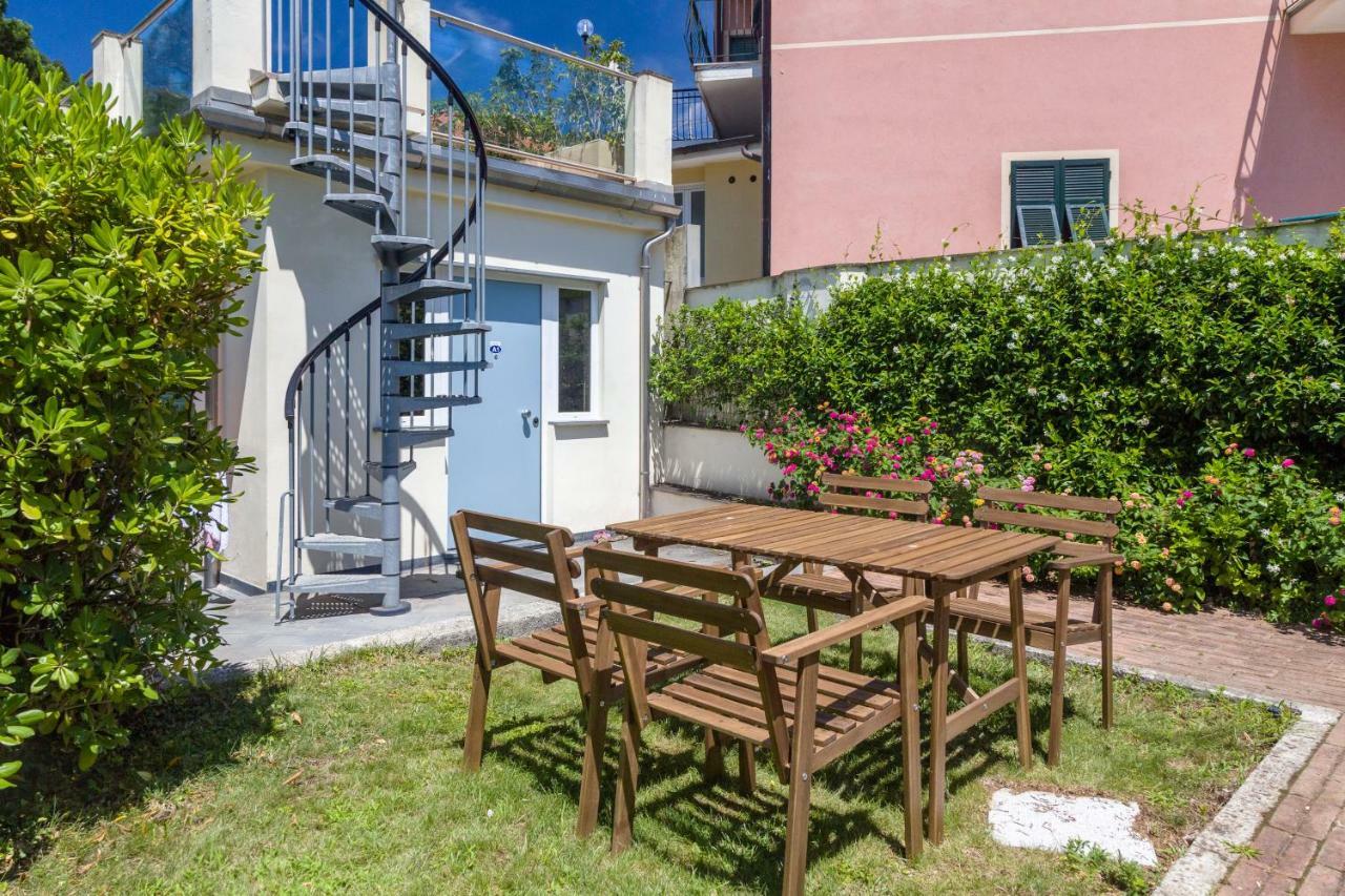 Cinque Terre Moneglia Apartments Rum bild